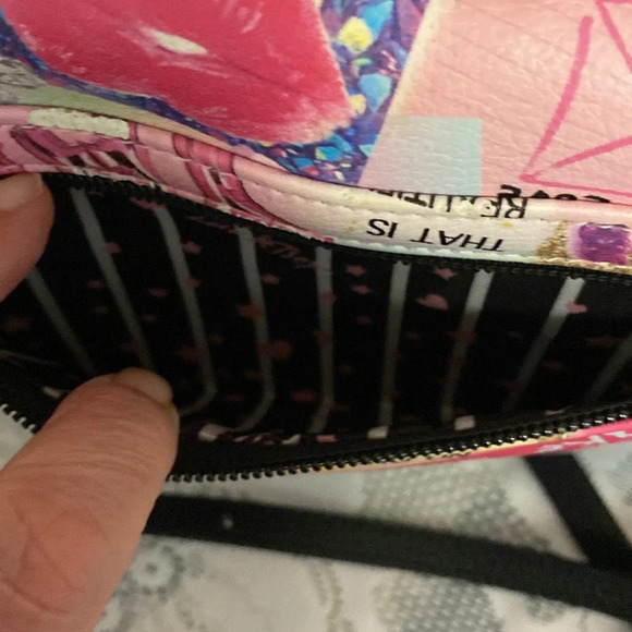 Luv Betsey Crossbody by Betsey Johnson with Gold Hardware & Ear Bud Case - Picture 4 of 12